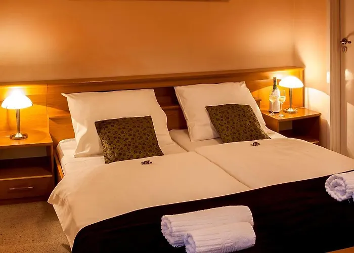 Inn Hotel Wyzsza Brama Centrum Cieszyn (Silesia)