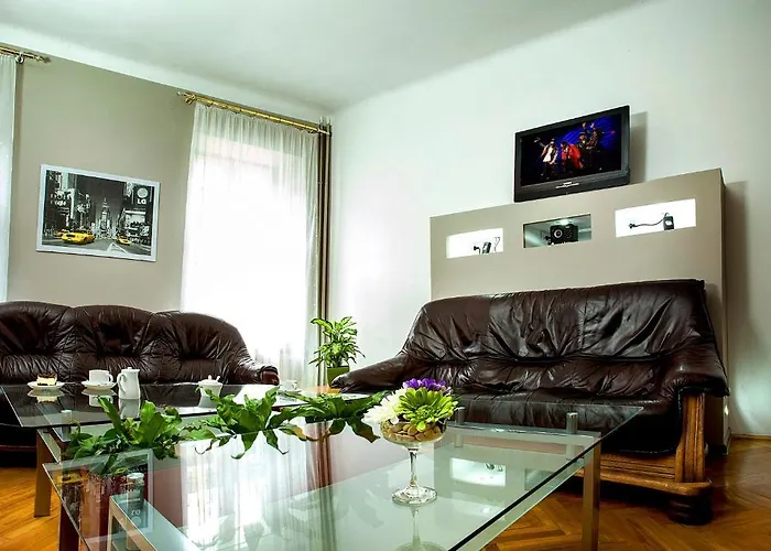 Wyzsza Brama Centrum אורחן