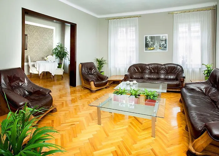 אורחן Wyzsza Brama Centrum *